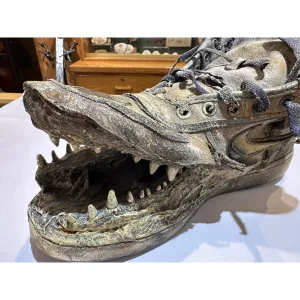 Alligator mouth, Nike shoe Gaffe Taxidermy Prehistoric Online