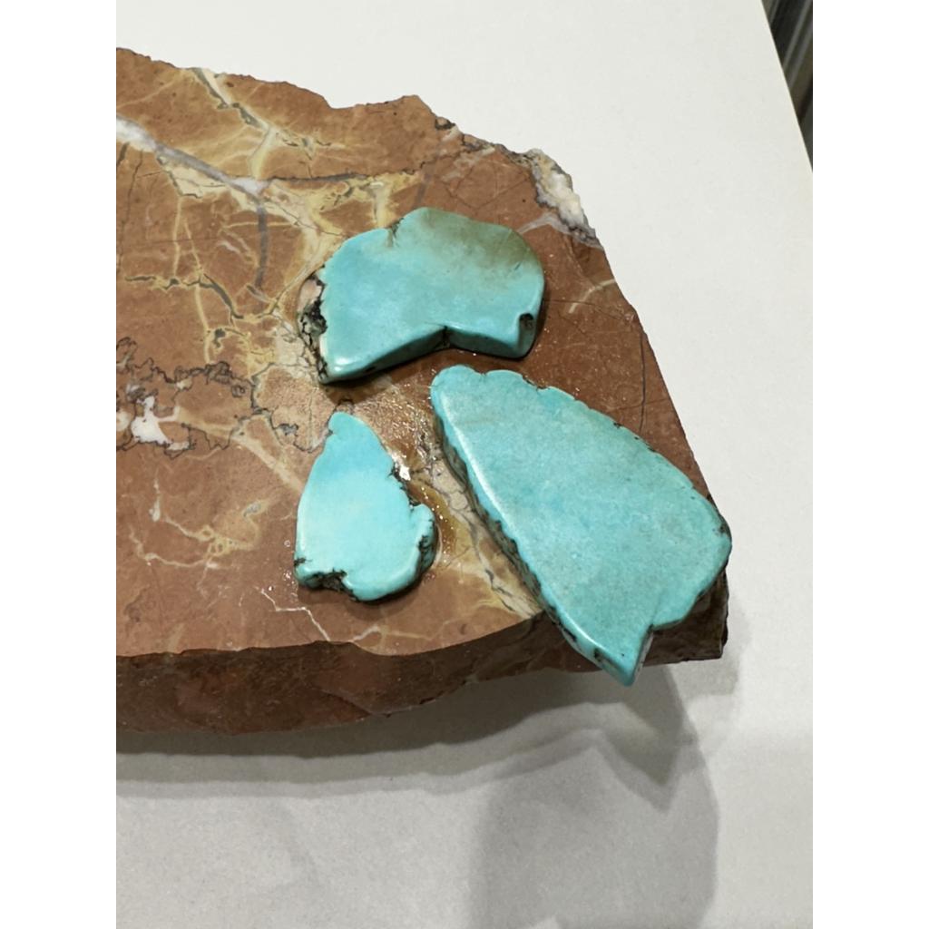 Sodalite mineral slab with sodalite gems Prehistoric Online