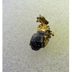Gold Crystals thumbnail mineral, Peru Prehistoric Online