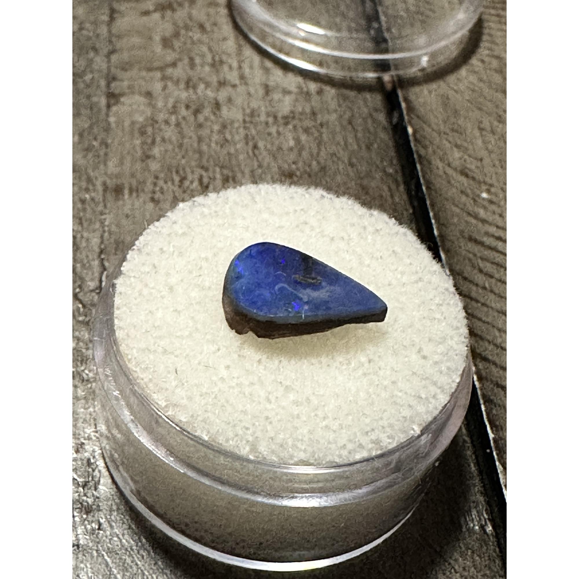 Opal, boulder Australia, great fire, vibrant blues Prehistoric Online