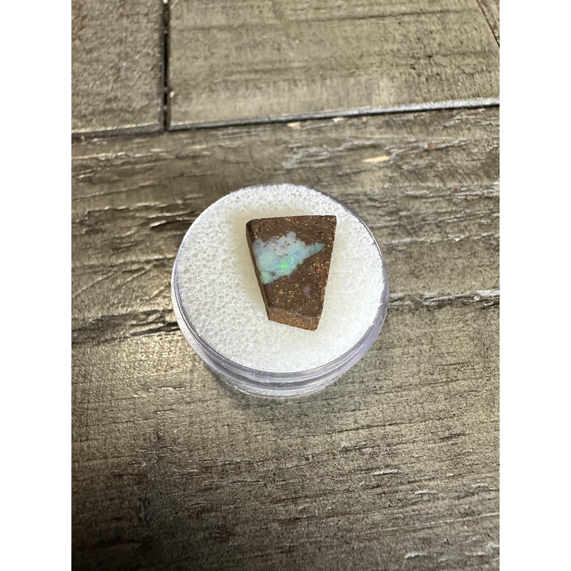 Opal, boulder Australia, traditional white base color Prehistoric Online