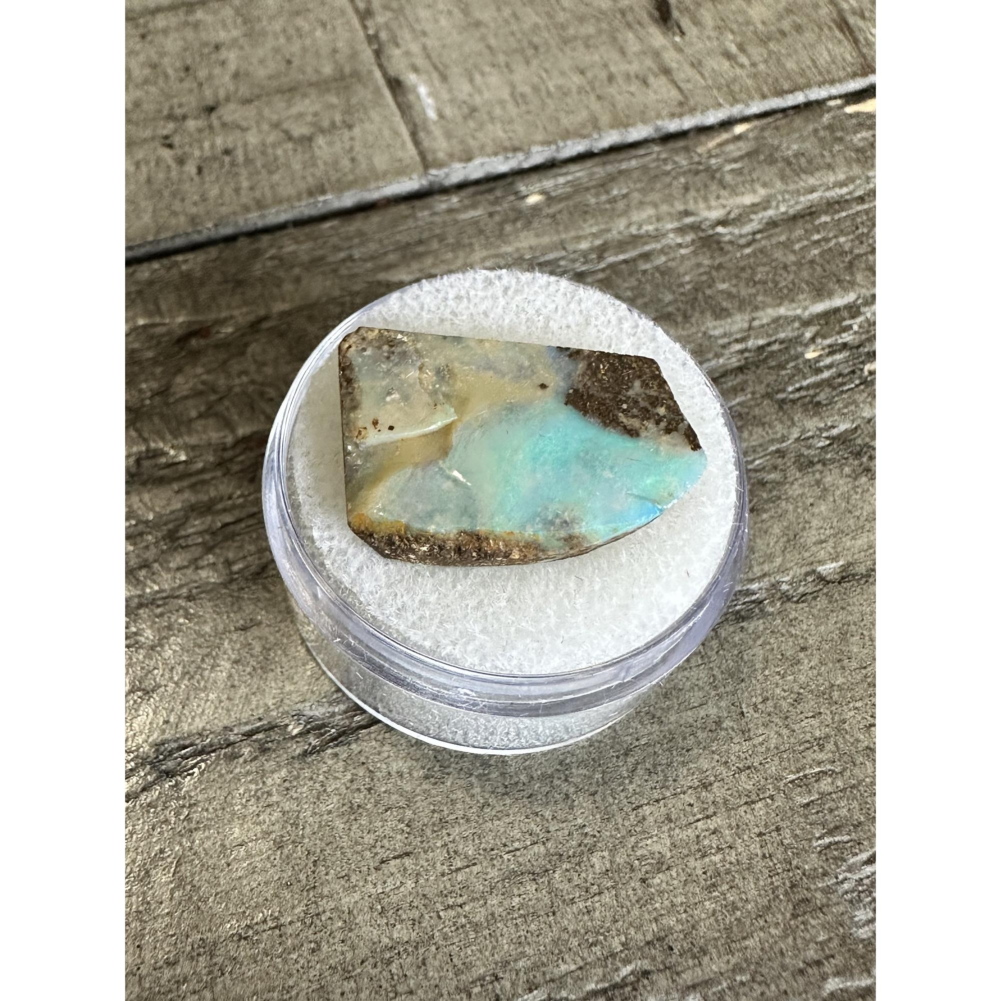 Opal, boulder Australia, gemmy quality Prehistoric Online