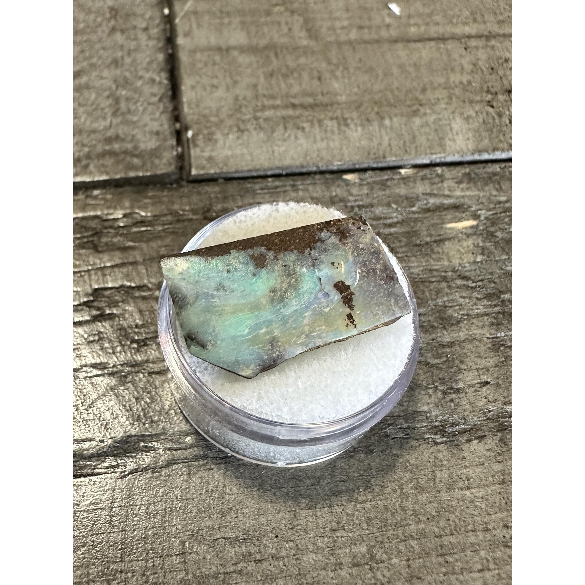 Opal, boulder, Australia, spectacular color Prehistoric Online