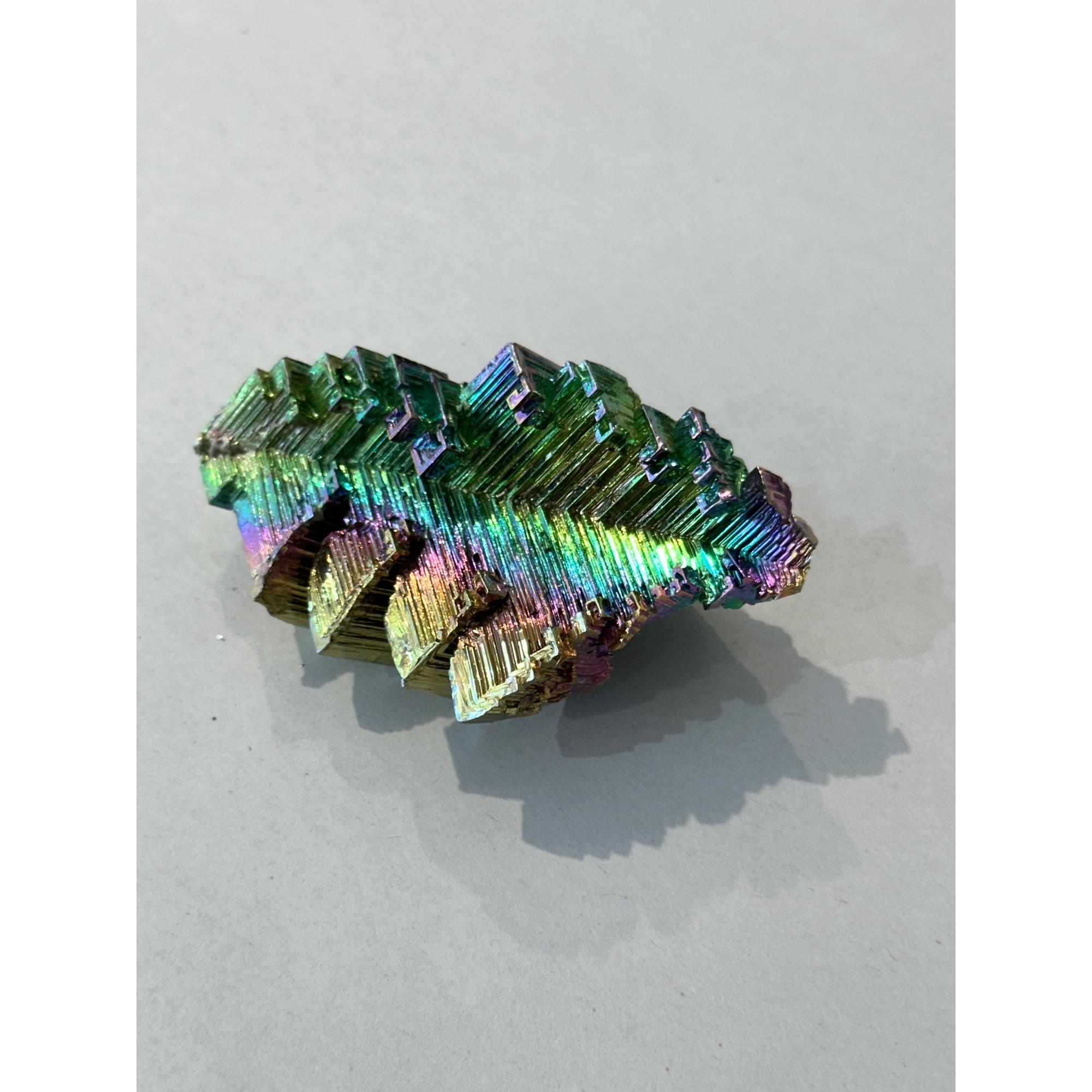 Bismuth, Bi on Periodic table, Gorgeous greens, stunning Prehistoric Online