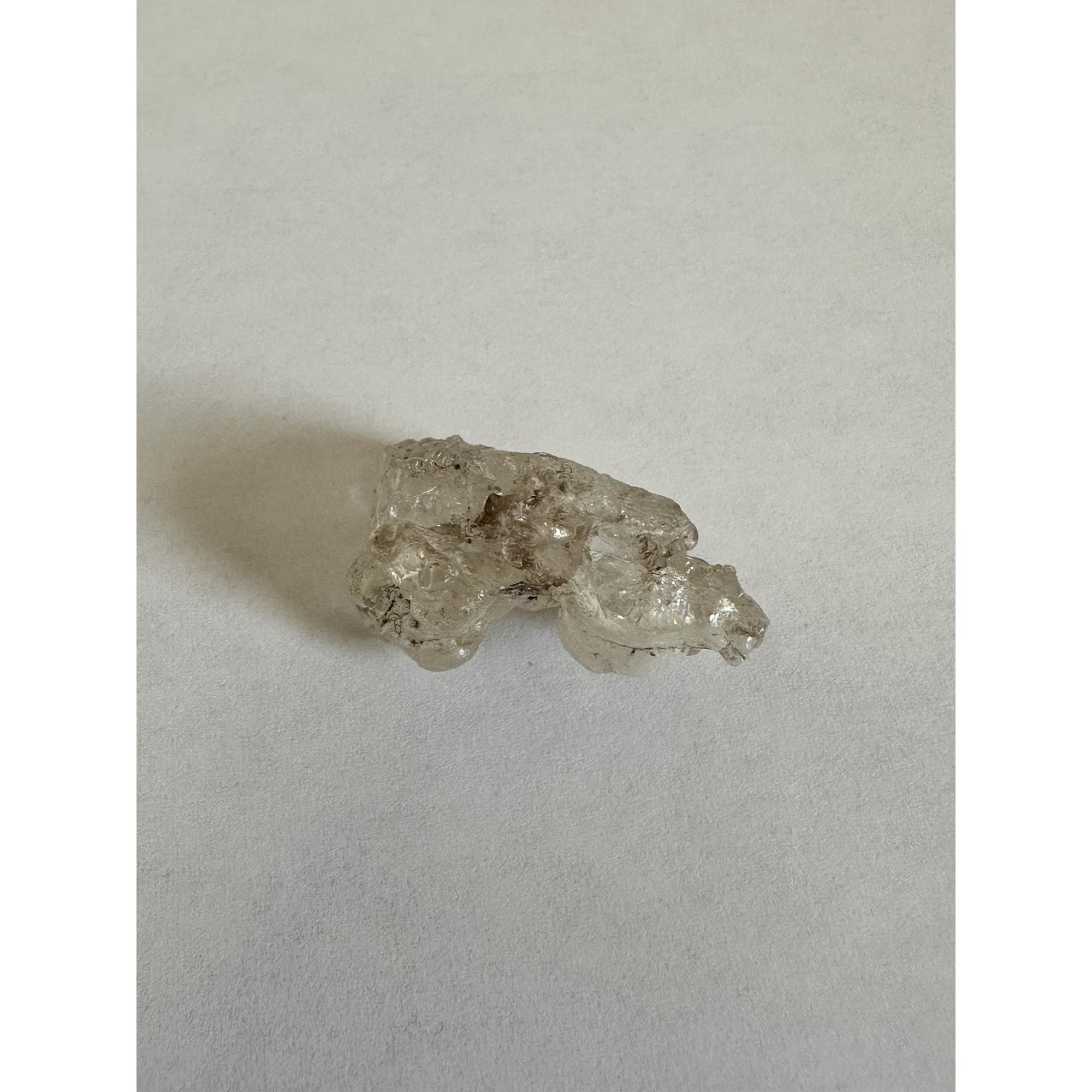 Opal, Hyalite, uv reactive, 4.92 grams, 1 1/4 inch, Mexico Prehistoric Online