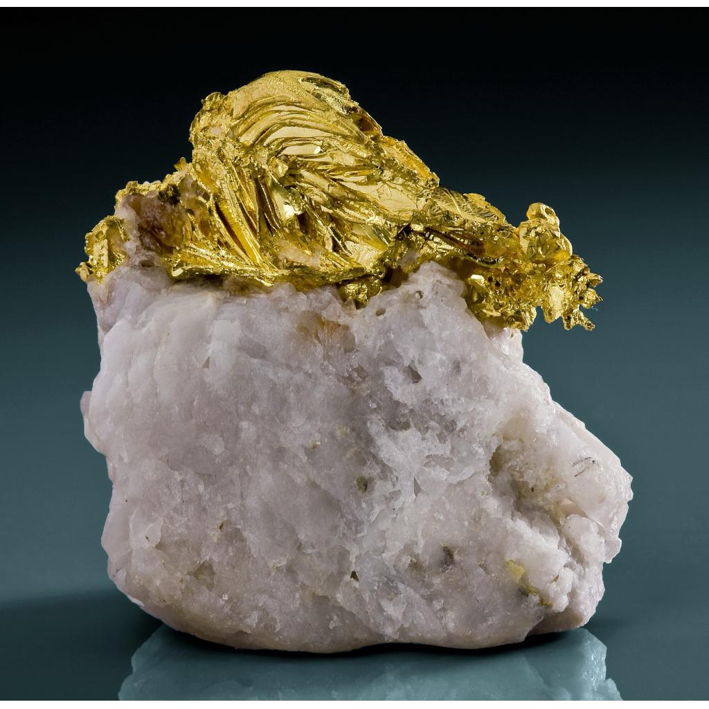 Gold Crystals, thumbnail mineral, Peru
