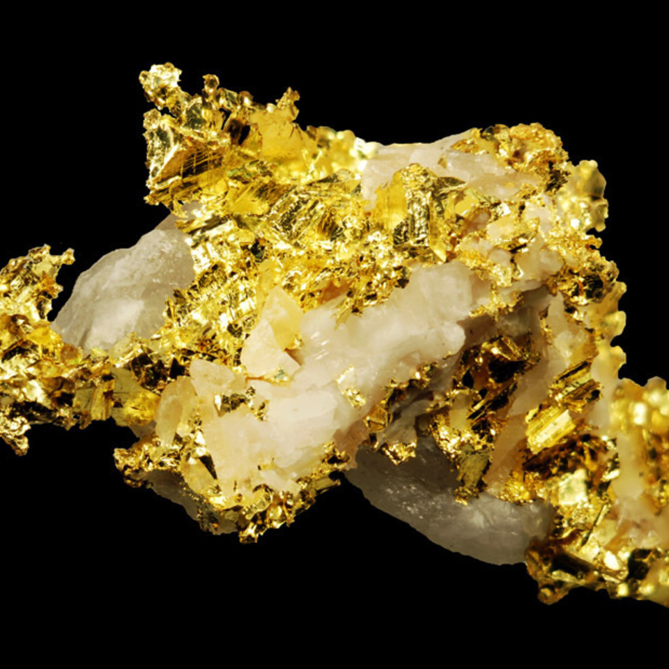 Золото плавней. Минерал самородок кварц. Самородное золото минерал. Пирит самородок. Незерская Золотая руда.